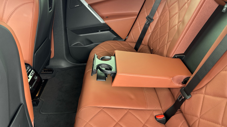 BMW iX 300kW xDrive45 M Sport 101kWh 5dr Auto [Tech/Pro] Electric Estate